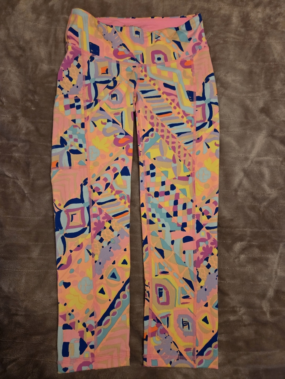 Lilly Pulitzer Luxletic Vibrant Geo-Print Active Leggings - Multicolor
